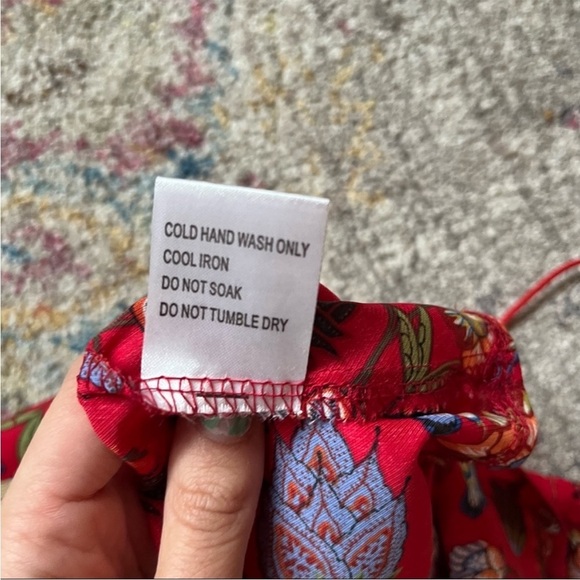 Seek the Label | LF | floral red cami tank top women’s size small - Picture 5 of 6